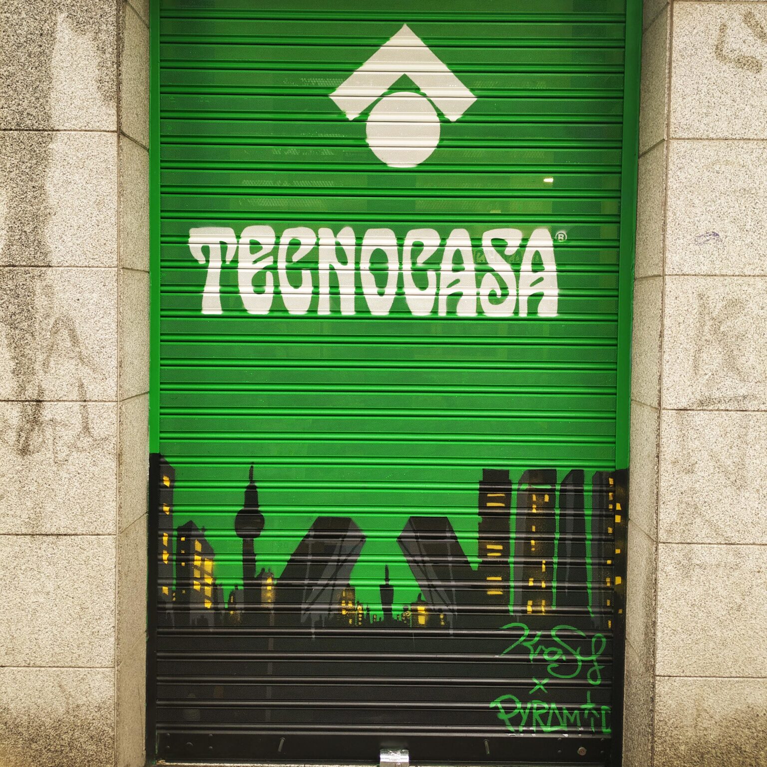 Graffiti Tecnocasa